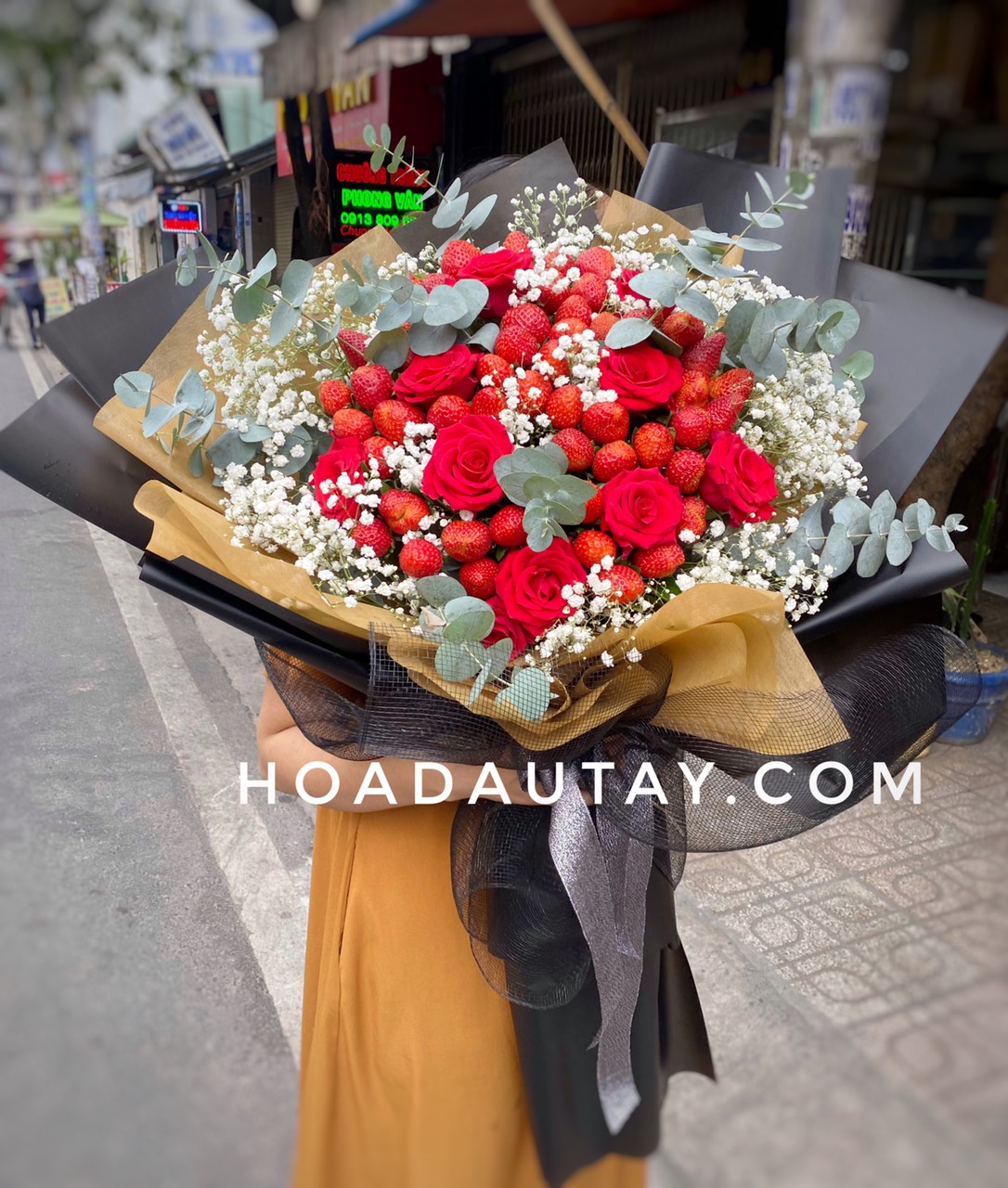 Hoa dâu tây mix hồng đỏ